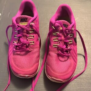 Nike Women's Vibrant Pink Athletic Shoes